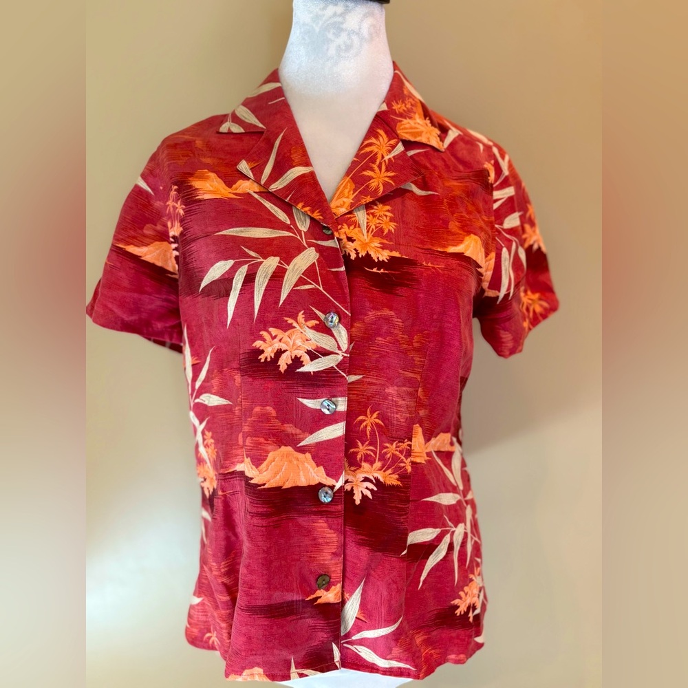Tommy Bahama silk Coral and Orange Tropical Button-Up Silk Shirt